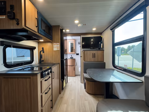 Details de la Keystone Reign 15RB 2027