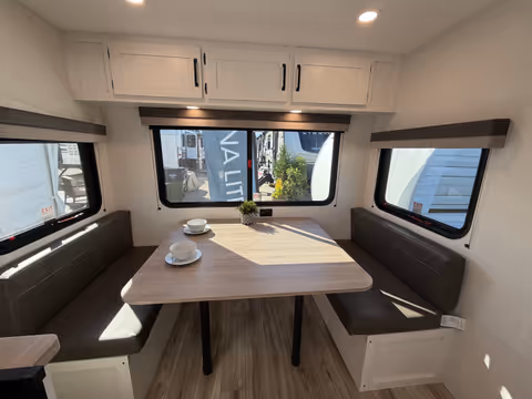 Details de la Venture Sienna Lite 2027