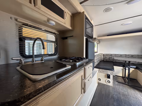 Details de la Winnebago Minnie Drop 2019